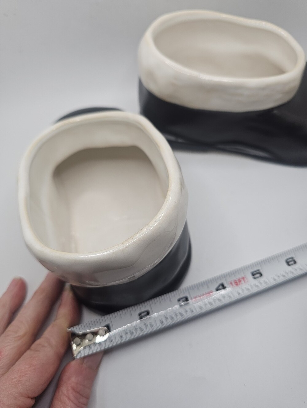 2 Pottery Barn Santa Boot Planter Bowls No Chips - Picture 9 of 10
